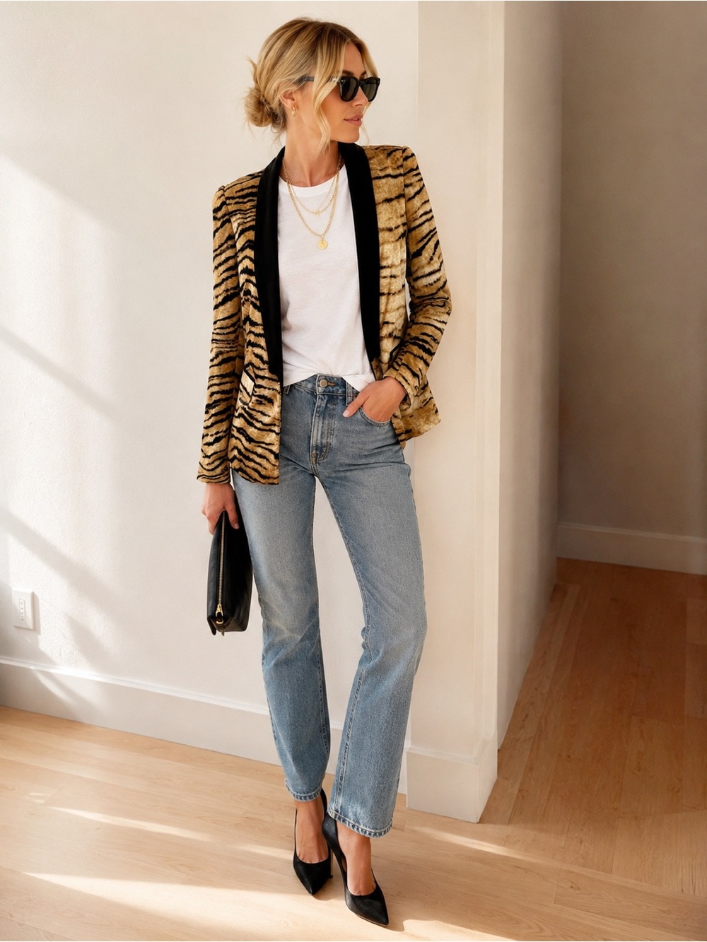Zara Tiger Animal Print Tuxedo Blazer. Lightweight fun, summer, formal. Size XS